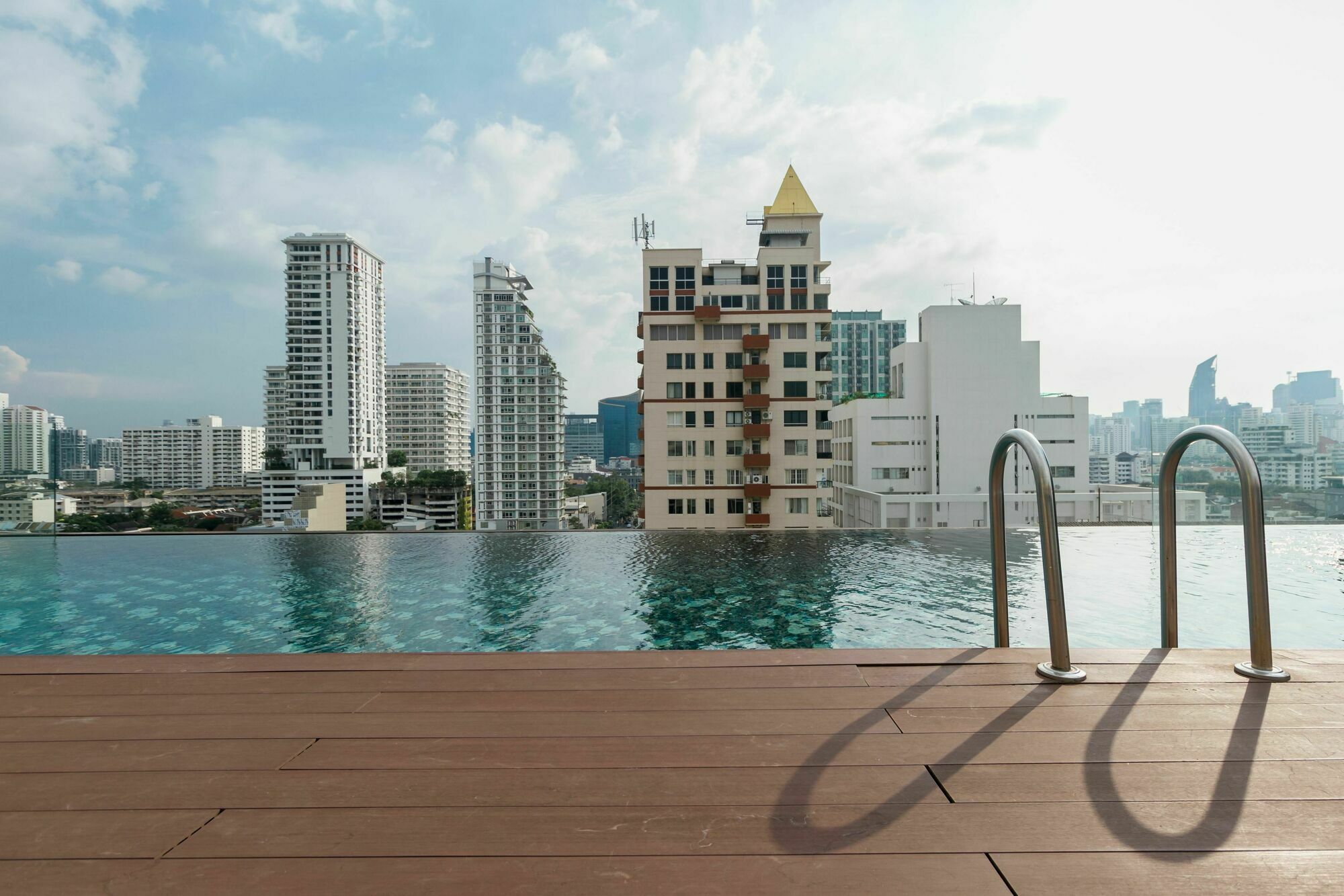 The Residence On Thonglor By Uhg Bangkok Exterior foto